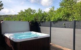 Chambre Avec Acces Jacuzzi